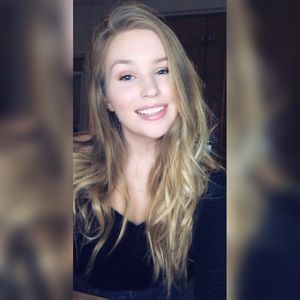 Meet your Posher, Casey